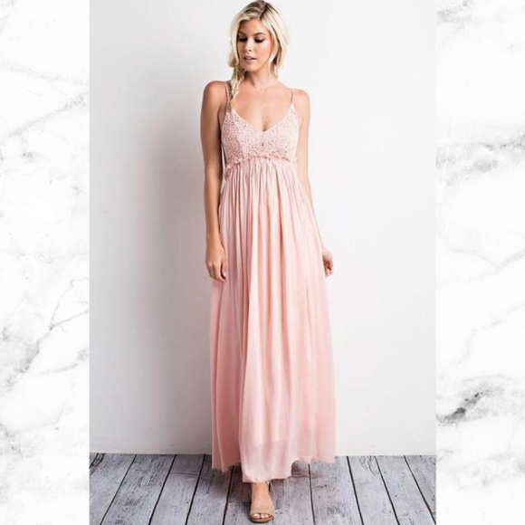 Dresses & Skirts - 'Pure Romance' Maxi Dress!